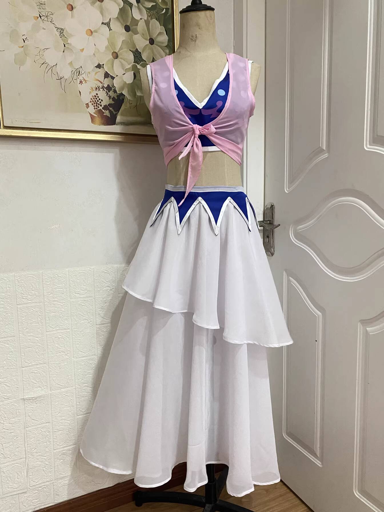 Nieuwe naamgeving cosplay kost - Party Games Name recensie en prijs